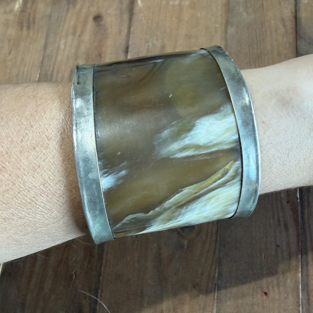 Vintage 70s Brutalist Genuine Natural Horn Wide Cuff Bracelet Pewter Metal Boho